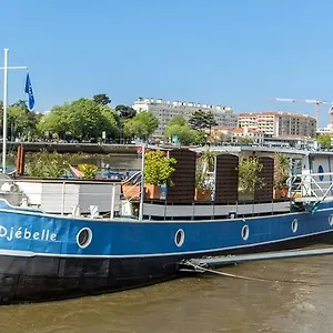 Péniche Djebelle Gasthof Bayonne